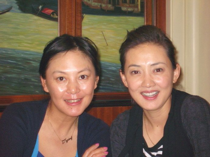 中国空军电视艺术中心女演员.