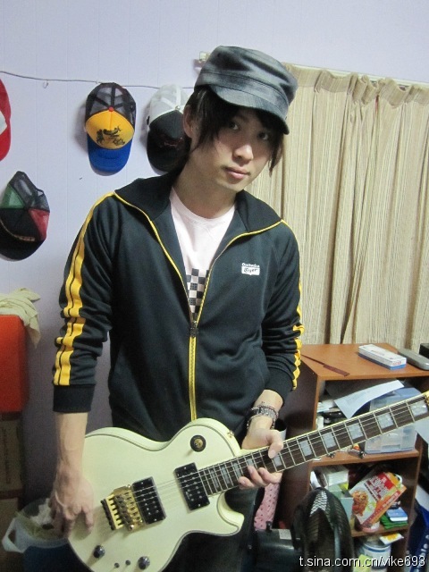  p>陈志介,台湾乐团 a target="_blank" href="/item/东城卫/6599471"