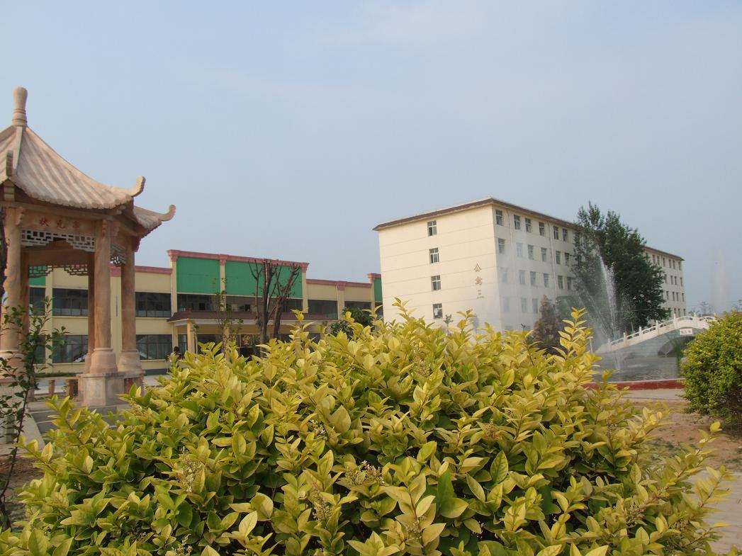  p>曲周县第一中学简称曲周一中,始建于1951年,经过60多年的建设与