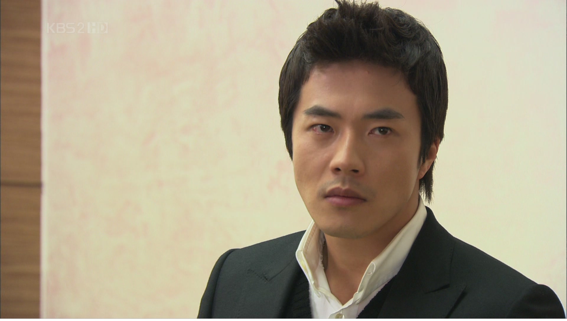  p>《坏爱情》是韩国kbs电视台于2007年12月播出的月火迷你连续剧,由 