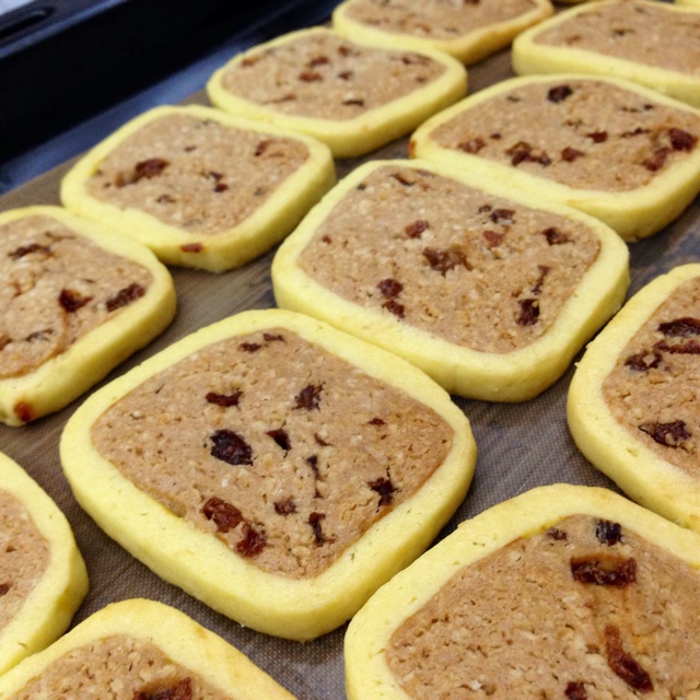 朗姆葡萄干椰蓉小方