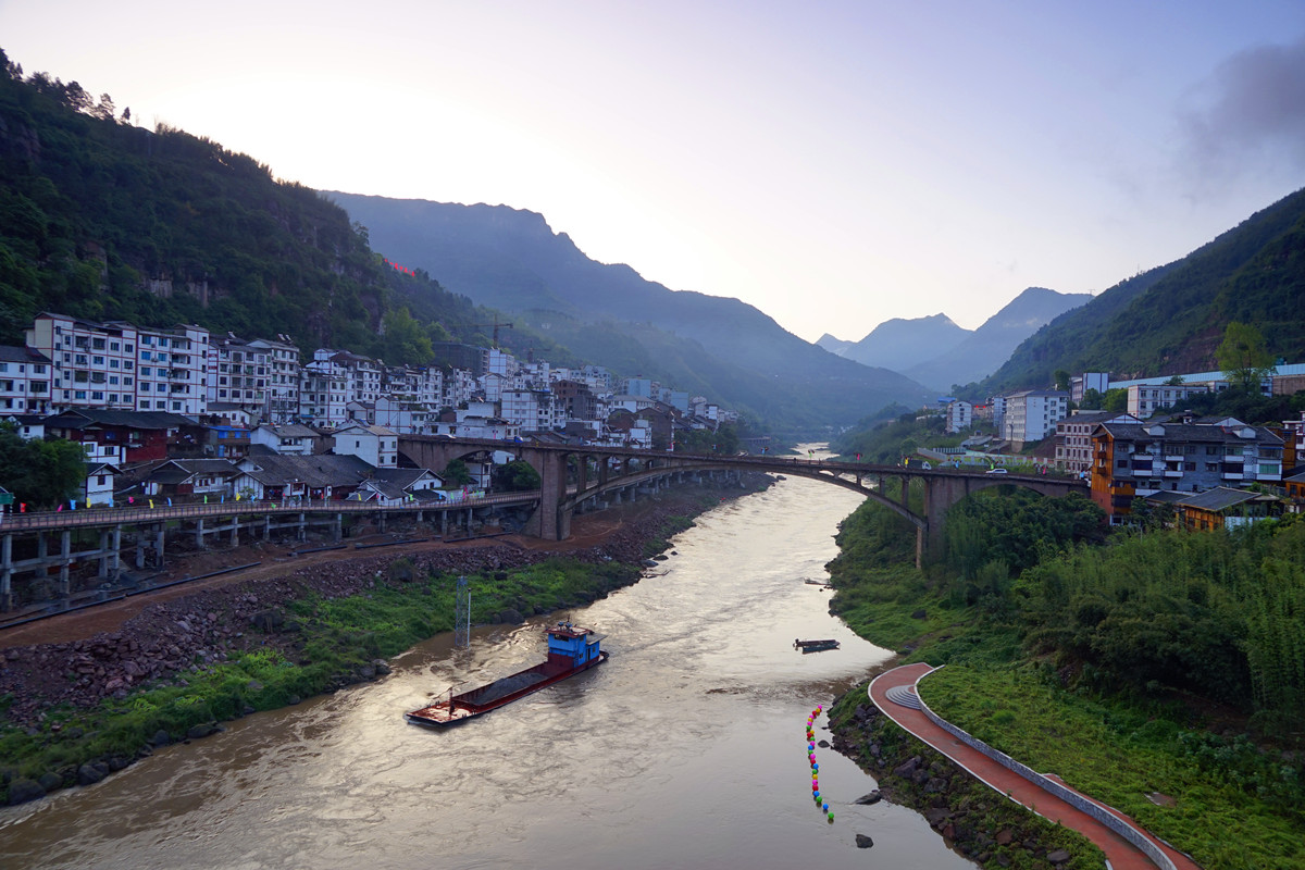  p>元厚镇位于 a href="#" data-lemmaid="2369813">赤水市 /a>东南部