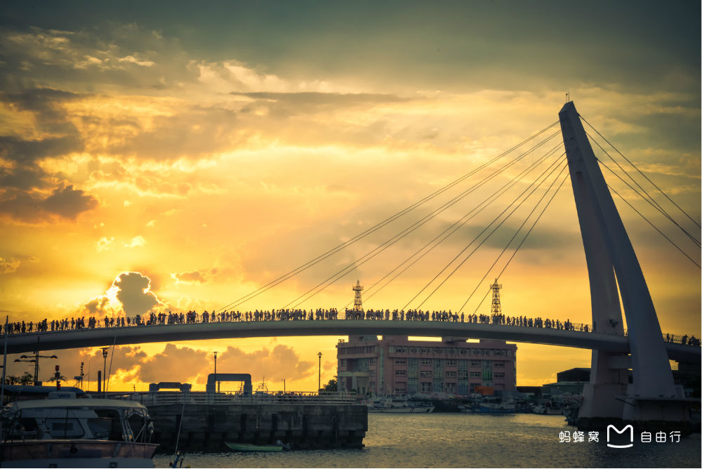  p>淡水渔人码头位于中国台湾台北县淡水镇, a href="#" data-lemmaid