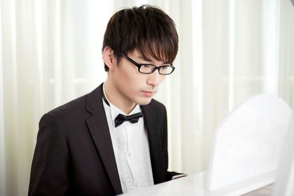  p data-id="gnrs7azs0k">820,本名邹倚天,前 a target="_blank" href