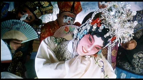  p>《花月佳期》是香港嘉禾电影有限公司和香港年代国际有限公司联合