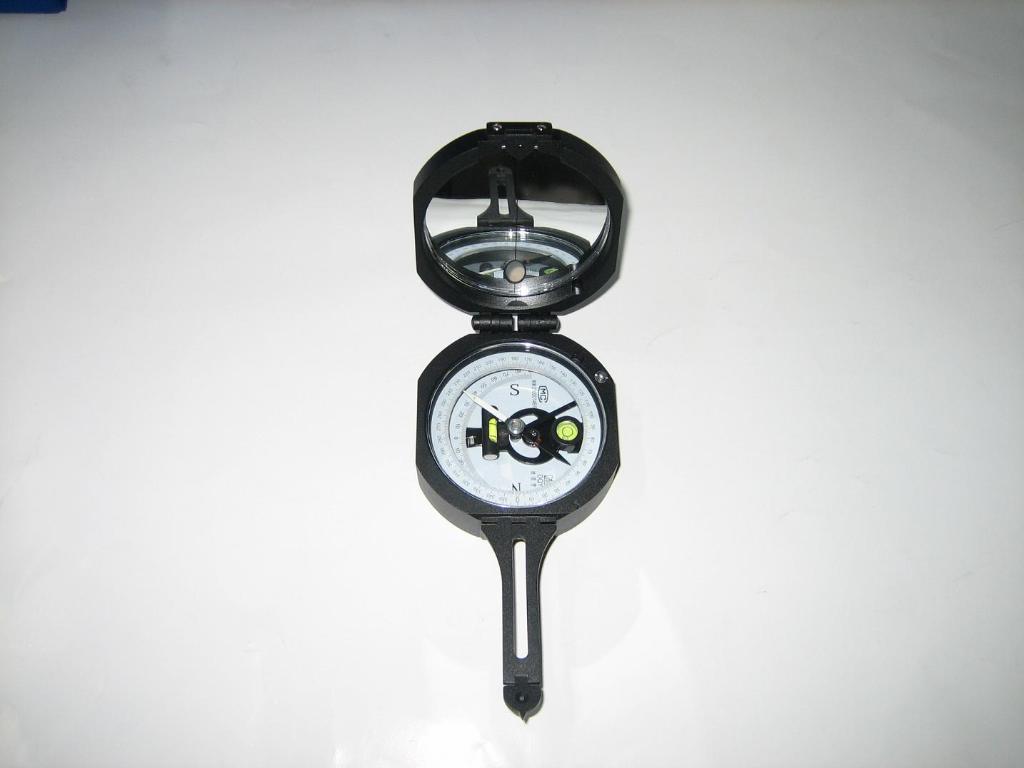 地质罗盘
