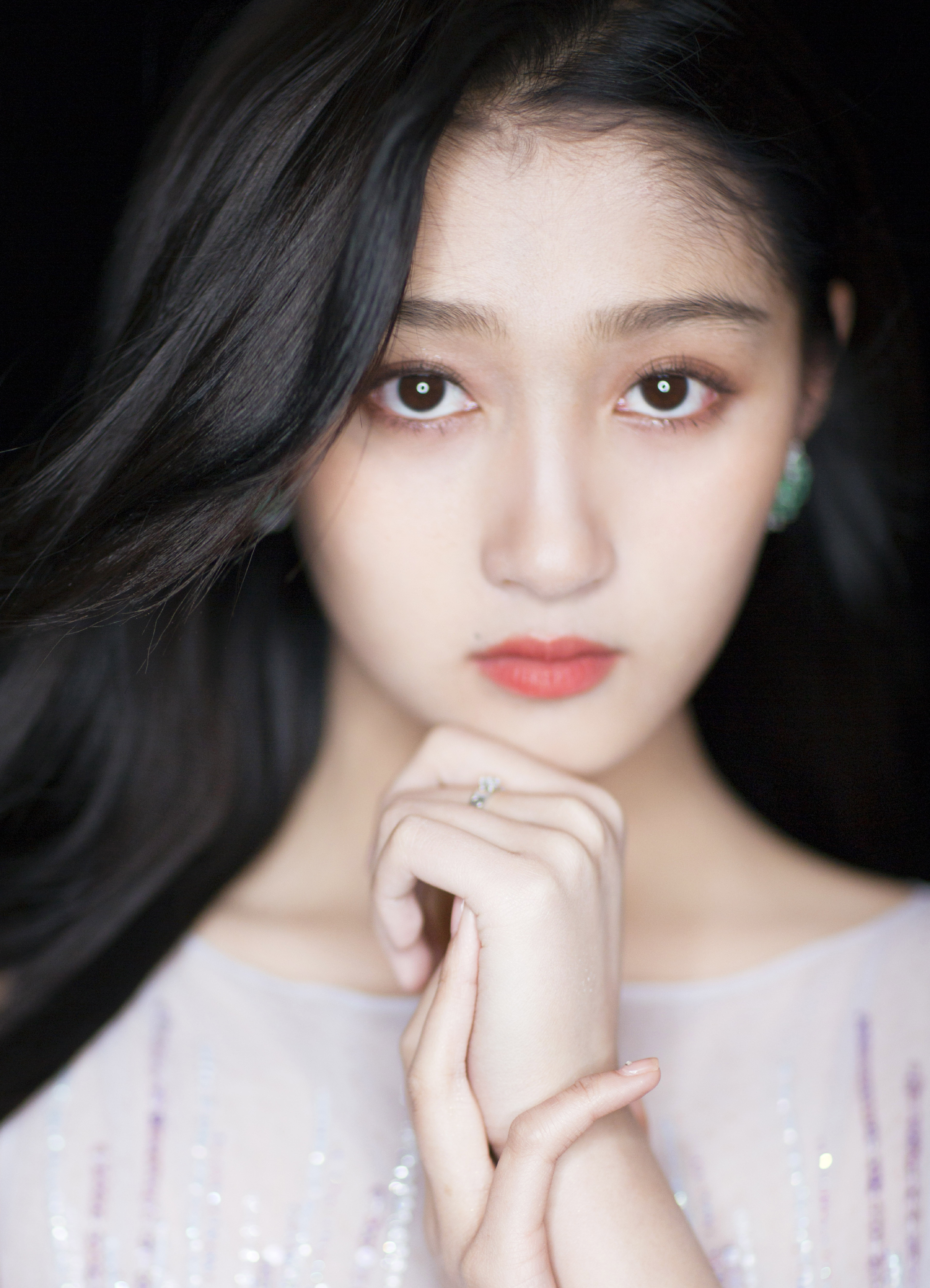  p>关晓彤,1997年9月17日出生于北京市,中国内地影视女演员,歌手.