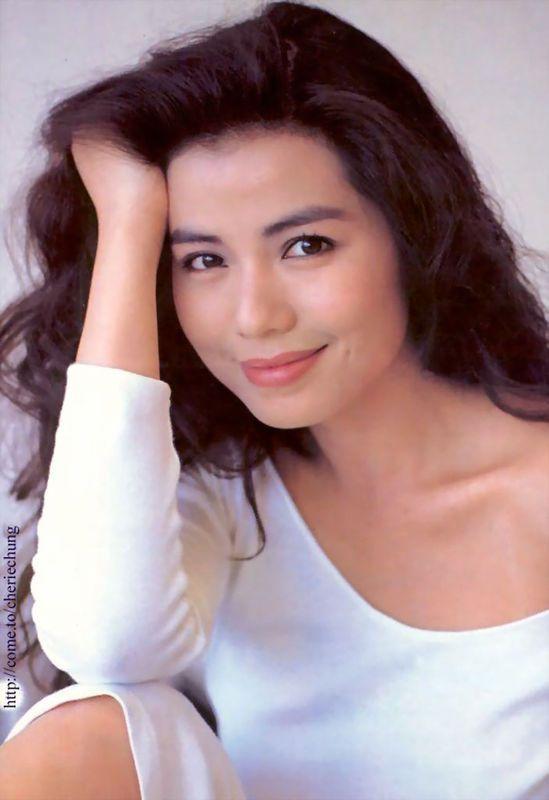 祖籍广东省博罗县石湾镇西埔村,中国香港电影女演员