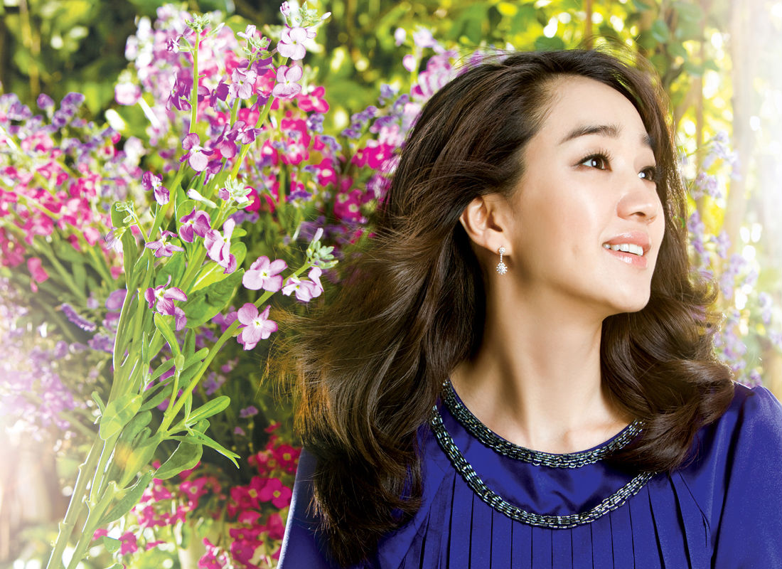 原名朴秀爱,1979年9月16日出生于韩国首尔,韩国女演员