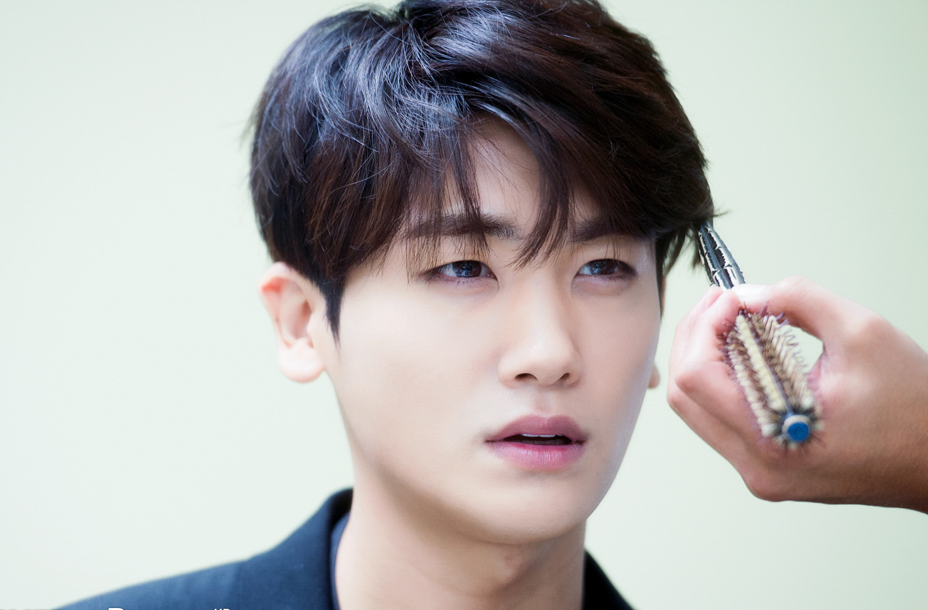  p>朴炯植,1991年11月16日出生于韩国京畿道,毕业于首尔数码文化艺术