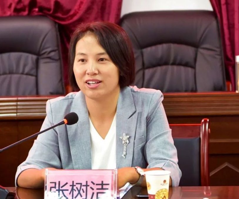  p>张树洁,现任贵州省毕节市纳雍县委副书记. /p>