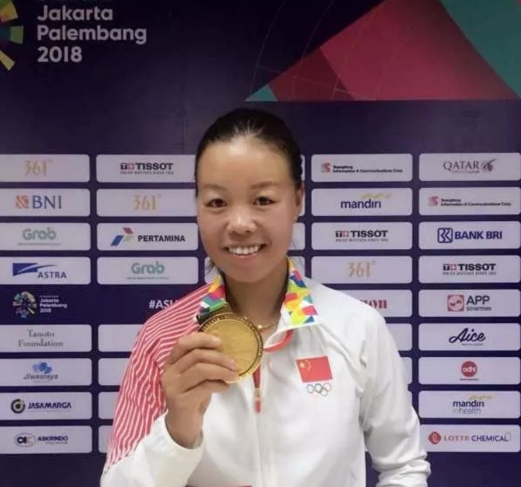  p data-id="gnb9amn6ue">李晶晶,女,1994年6月15日出生,中国赛艇运动