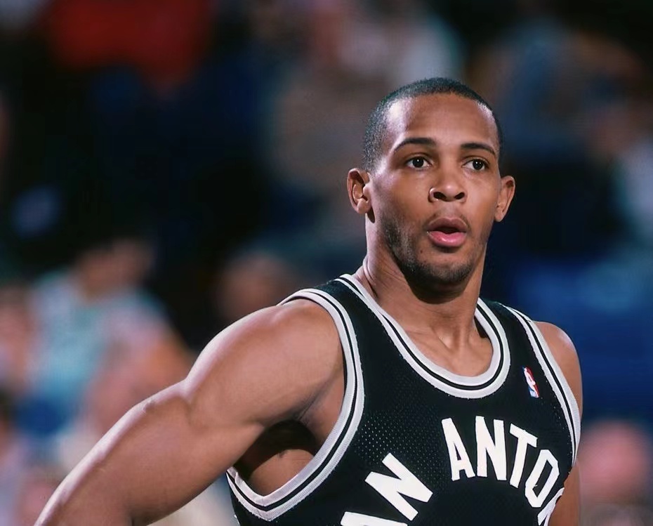  p>埃尔文·罗伯特森(alvin robertson),1962年7月22日出生于美国 a