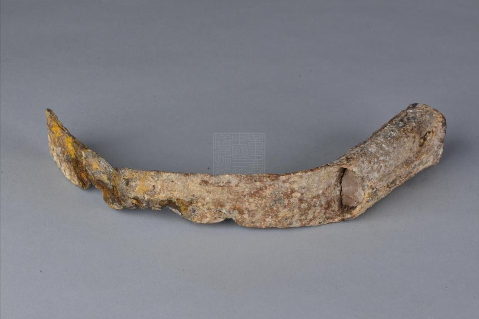  p>唐铁镰刀是重庆中国三峡博物馆收藏的铁器. /p>