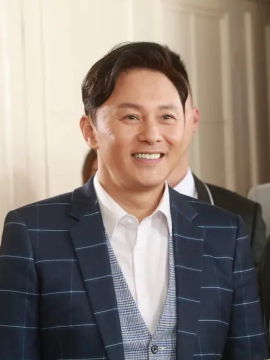 符骏头像