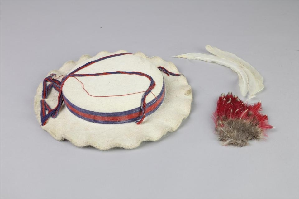 现代藏族白毡帽