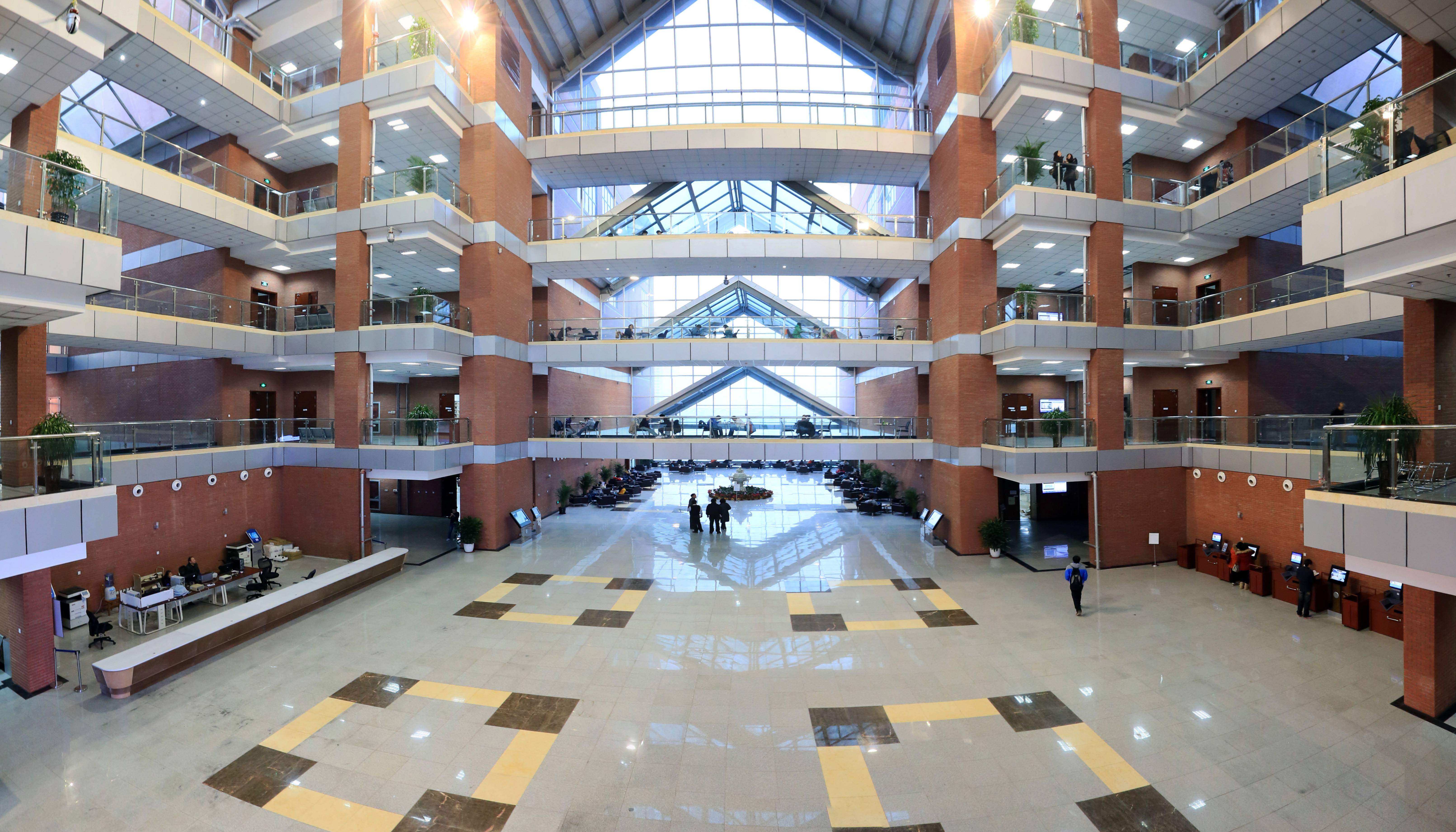 天津理工大学法政学院