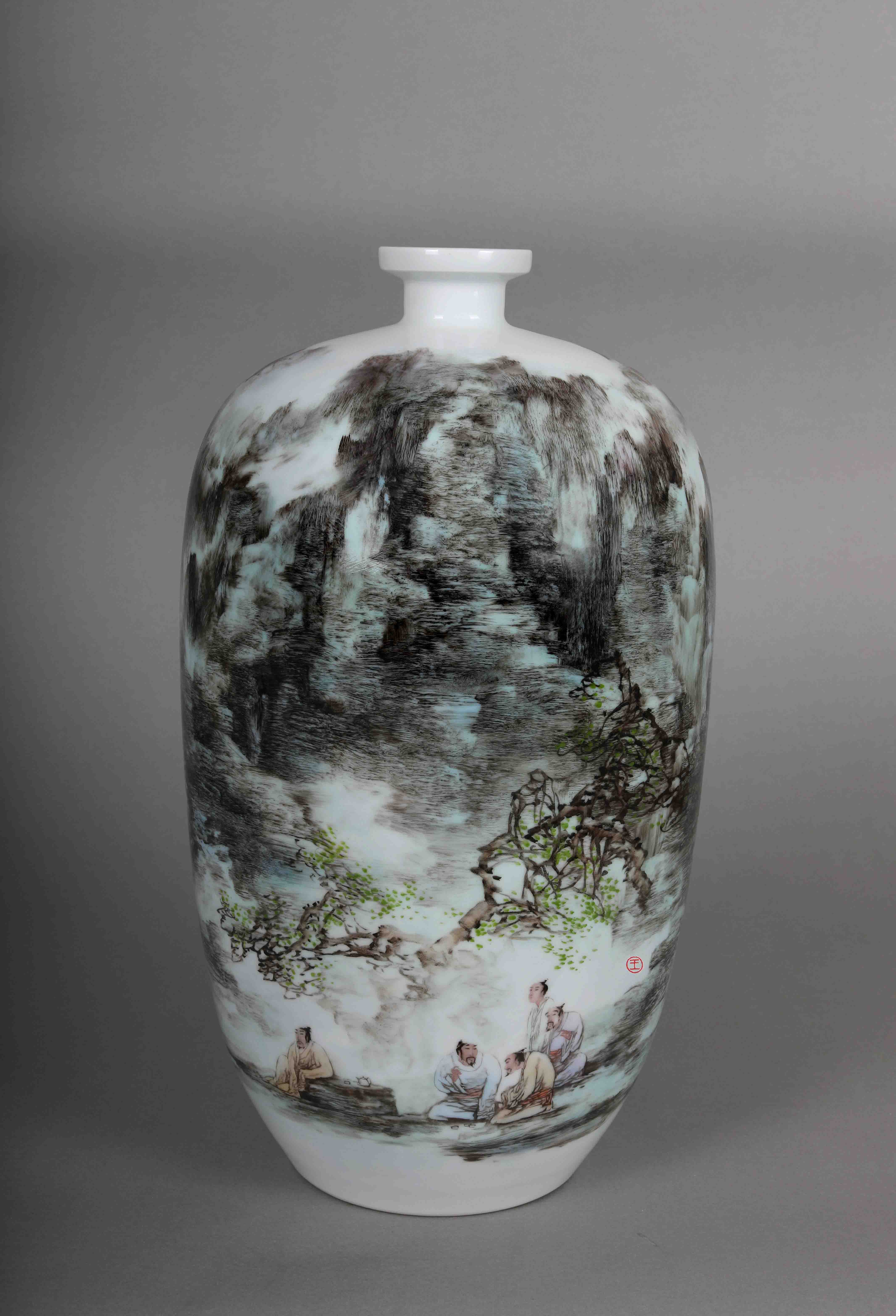 ="gnavbmbqkp">王卫平,男,1973年出生于景德镇,毕业于景德镇陶瓷大学