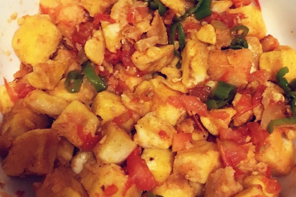 西红柿鸡蛋炒馒头丁