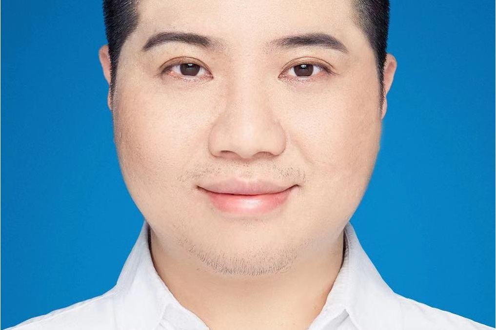  p>宋立辉,男,1987年出生,浙江杭州人,博士, a