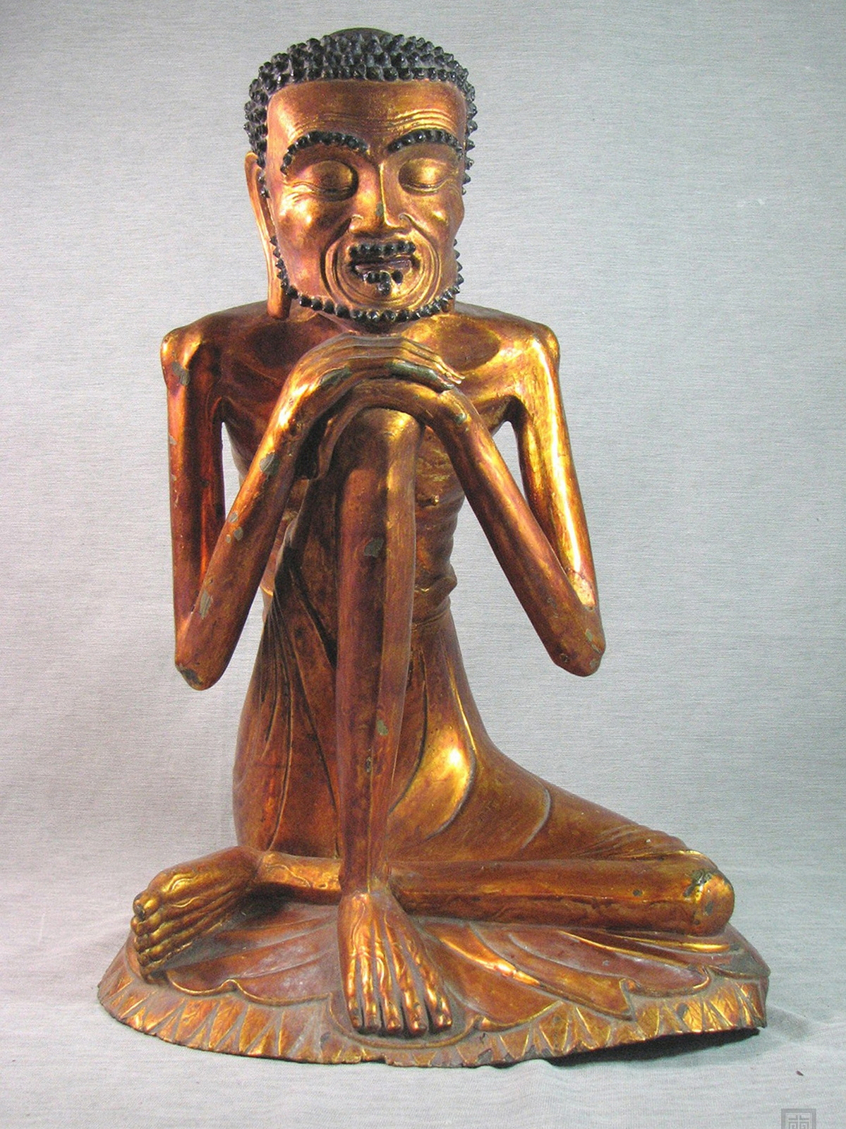 清铜苦行释迦像