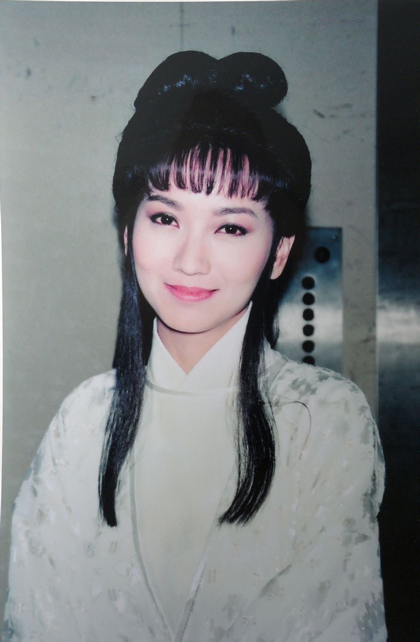 data-id="gnvk3npb8s">在电视剧《新白娘子传奇》中,娇媚纤柔的胡媚娘