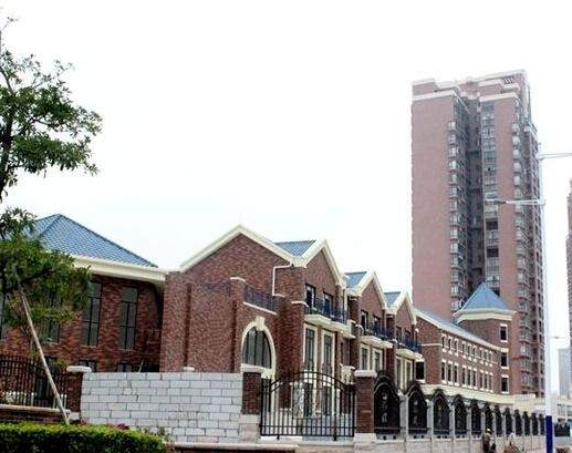  p>缘水岸2期位于惠州市惠阳淡水,总建筑面积183207,总占地面积44949