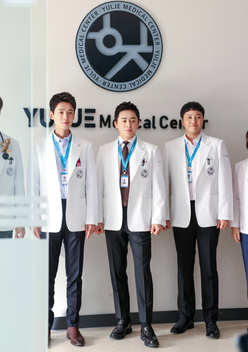  p>《机智的医生生活》是由 a target="_blank" href="/item/申源浩