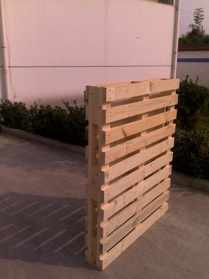  p>木托盘,是以天然木材为原料制造的托盘.是现在使用最广的托盘.