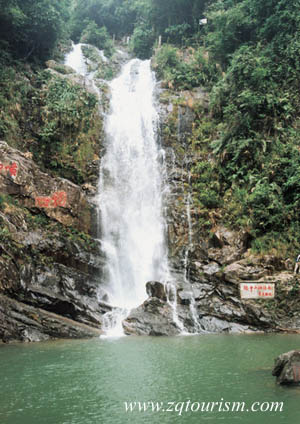 data-lemmaid="678897">鼎湖山 /a>飞水潭,又名 a target="_blank"