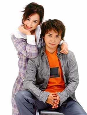  p>曾格格,原名曾昭斌,1969年5月4日出生于北京,满族,正黄旗,演奏家