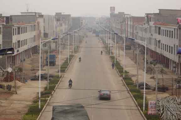  p>梅林镇地处江西省 a target="_blank" href="/item/丰城市/5225289