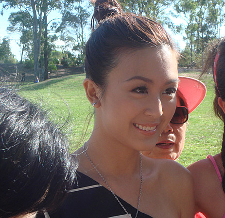  p>唐宁,1987年3月10日出生于四川省巴中市,中国内地女歌手,演员,毕业