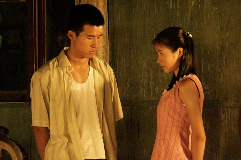 原名江燕,1983年9月11日出生于浙江省绍兴市,毕业于北京电影学院