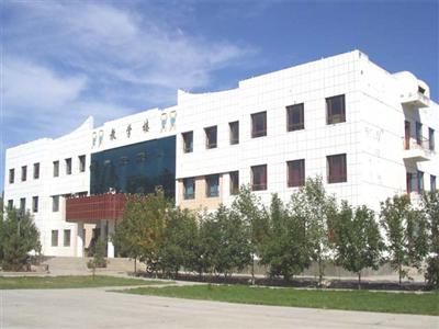 新疆兵团芳草湖第一中学