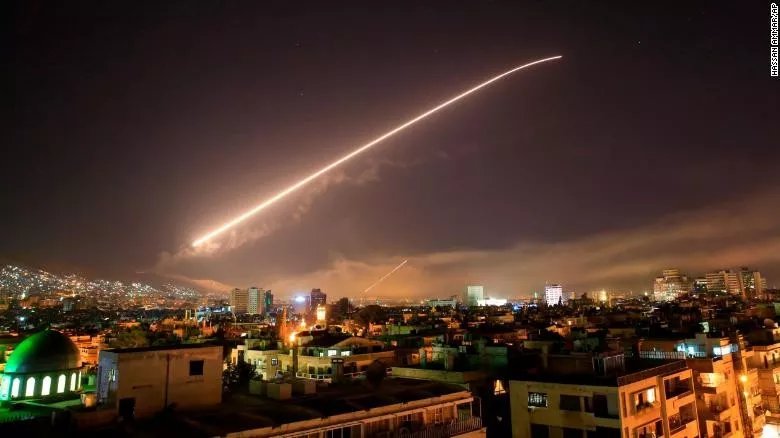致命铁幕：俄罗斯S-300系列远程地对空导弹_百科TA说
