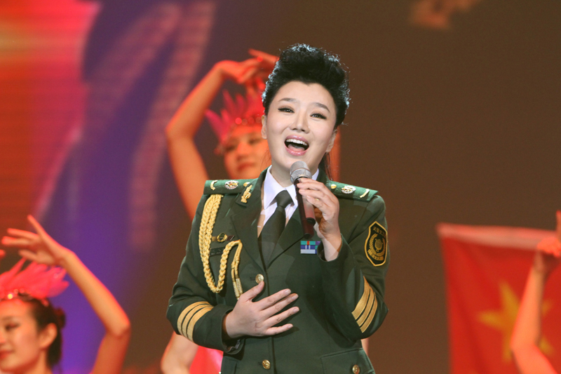  p>刘子琪,著名军旅歌唱家,中国武警总部政治部文工团青年歌唱家.