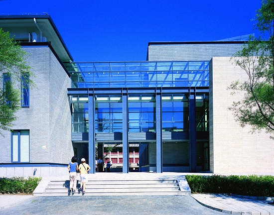 北大国际关系学院