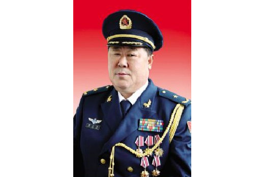 1973年参加中国人民解放军,历任空军工程兵第九工程总队技术员,科长.