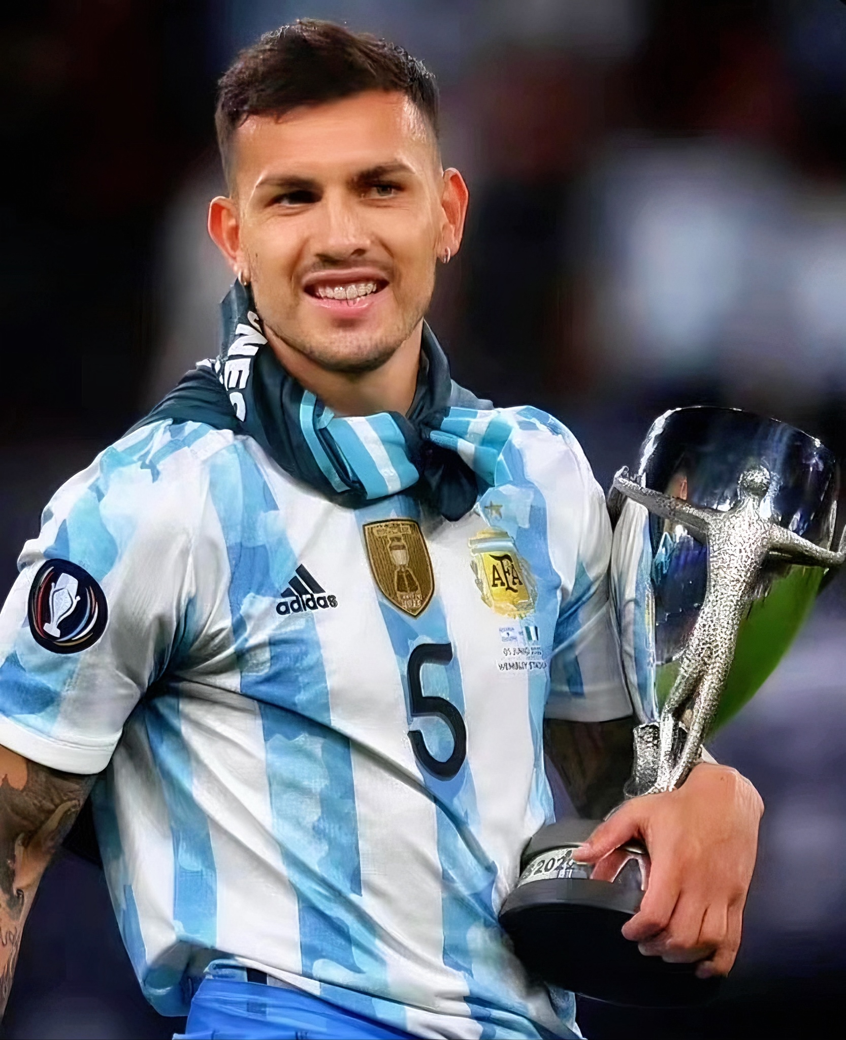 莱安德罗·帕雷德斯