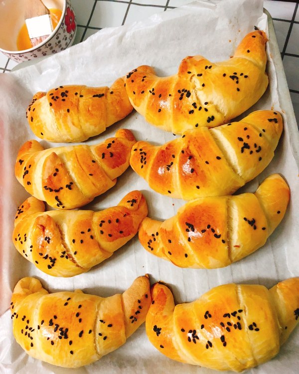 香浓金牛角面包