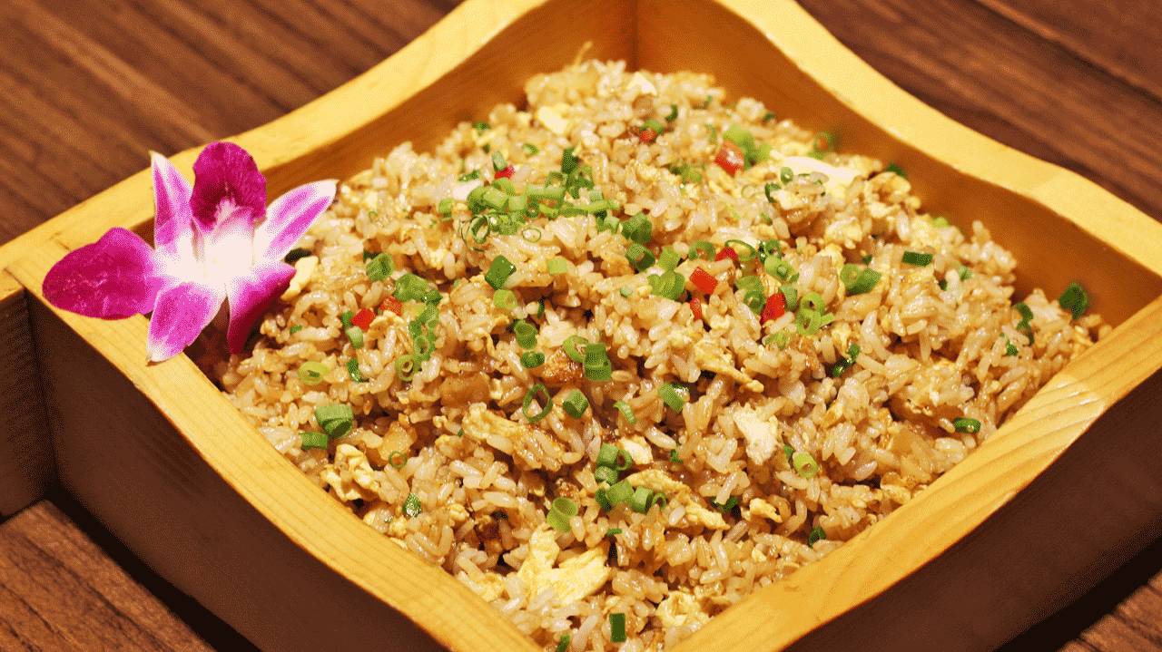 萝卜干鸡蛋炒饭