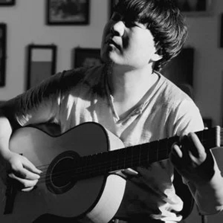  p>《大山里的孩子》是王继阳演唱的歌曲,由王继阳作曲,卢中强,王继阳