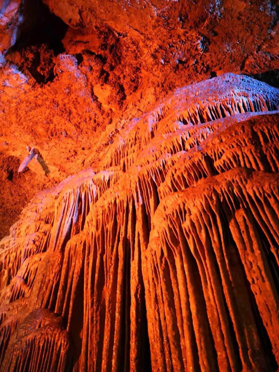  p data-id="gnau2lhmie">官马溶洞位于吉林市管内的磐石市境内.