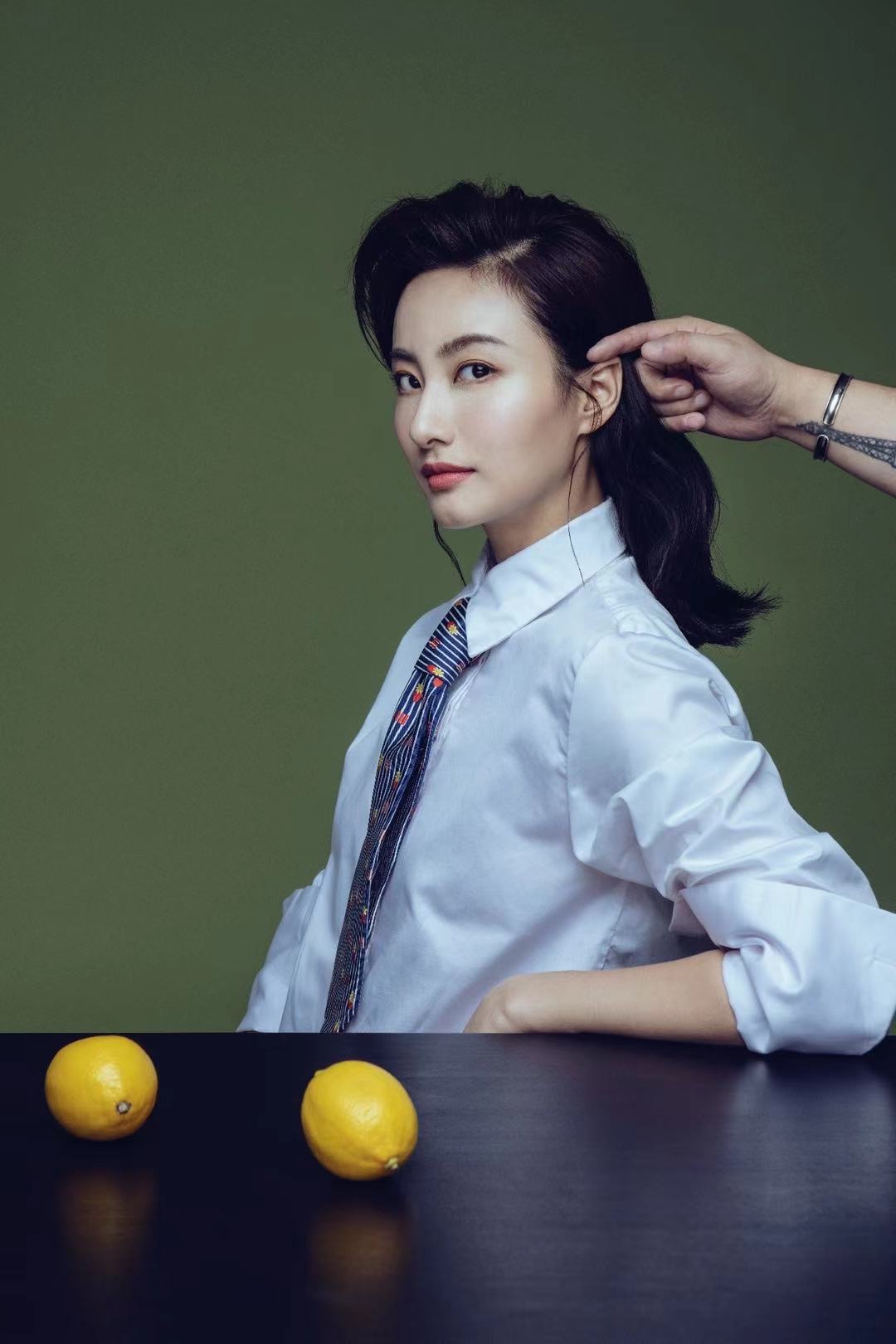  p>万潼,出生于山东省济南市,中国内地影视女演员,主持人.