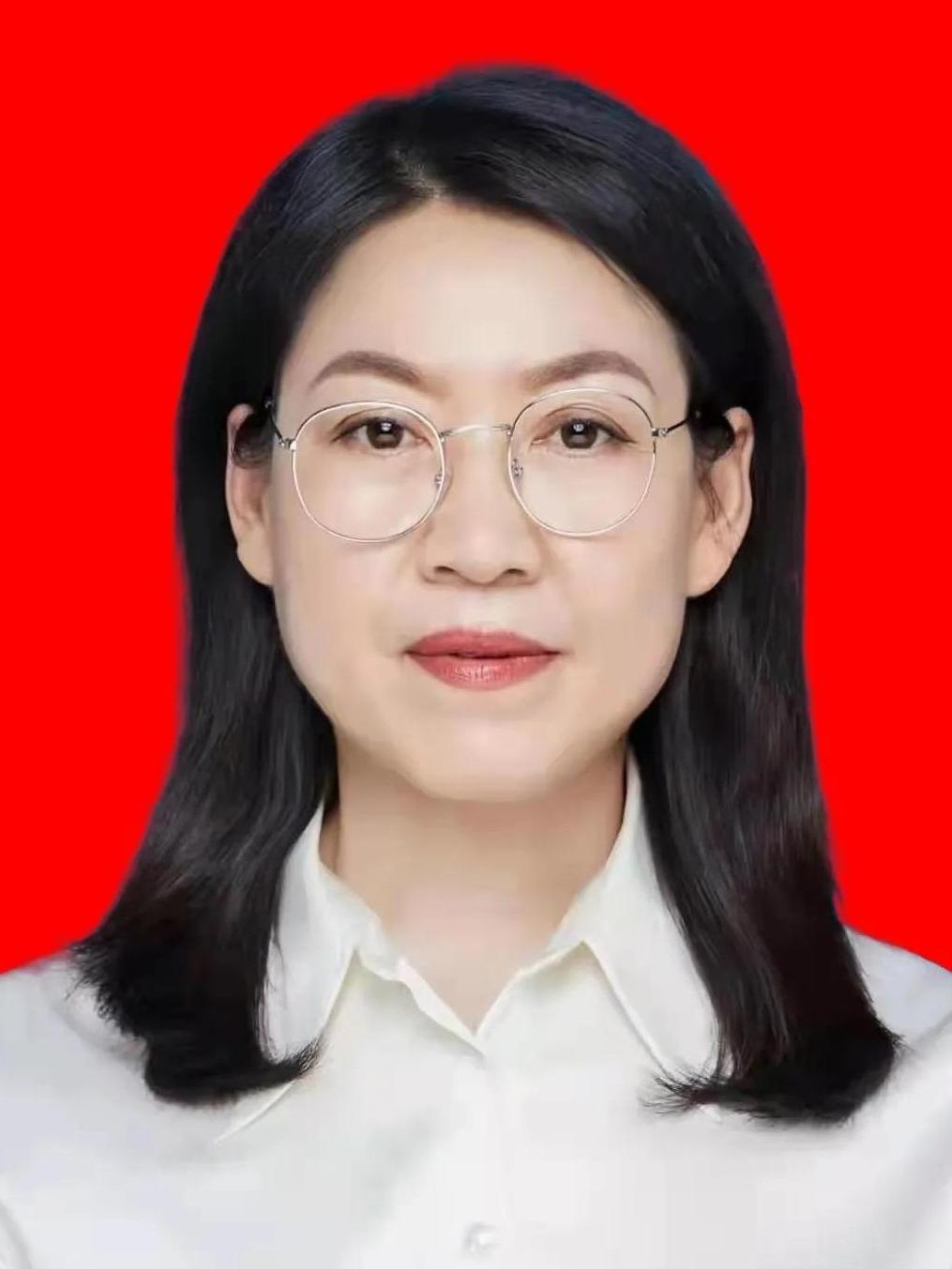 现任大城县委常委,纪委书记,监委主任,三级调研员. /p>