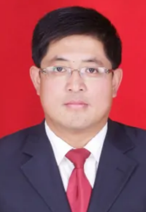  p>男,汉族,1973年10月出生,静宁县治平乡人,大学文化,中共党员,1997
