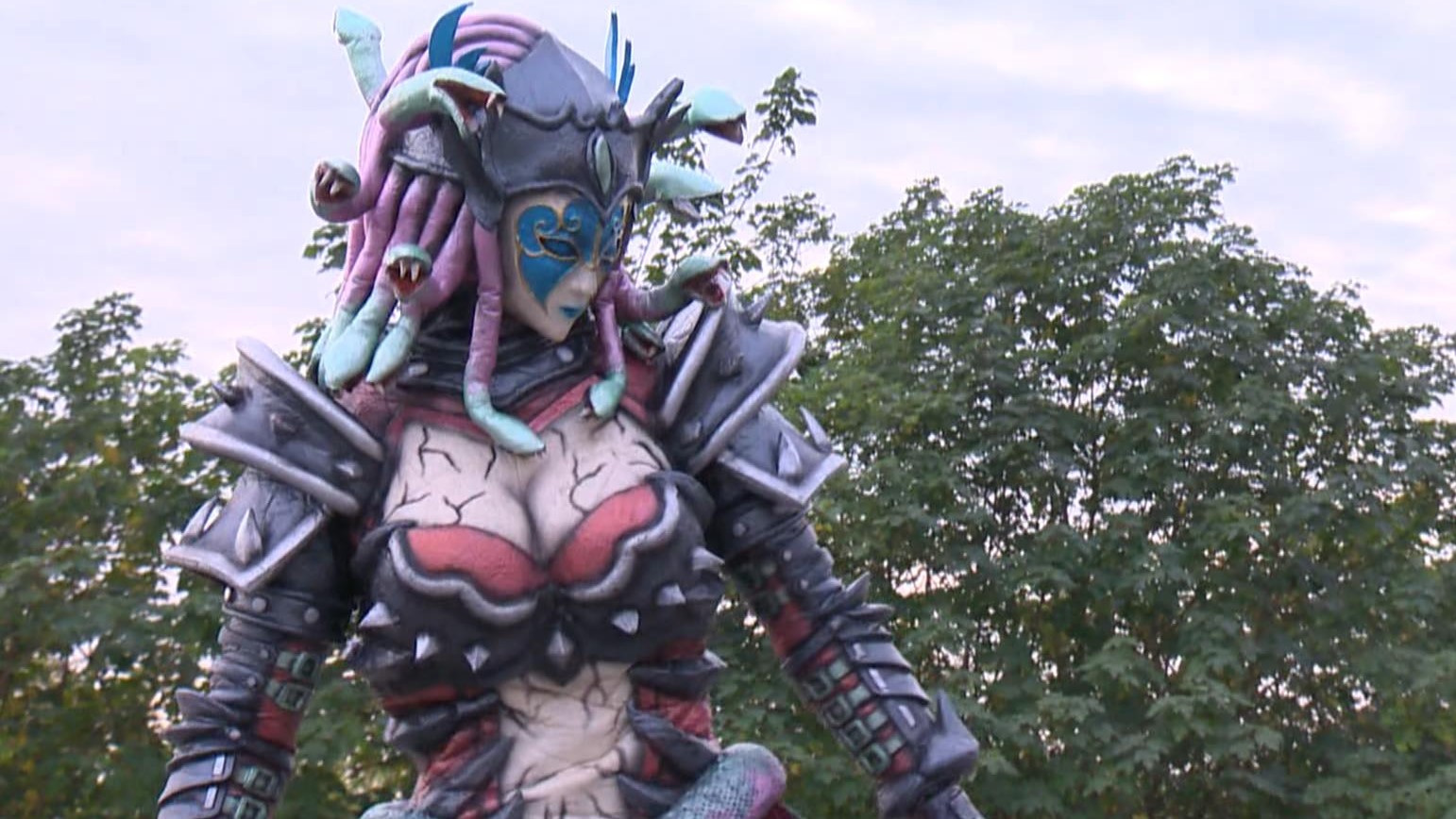 《 a target="_blank" href="/item/铠甲勇士拿瓦/7709792" data