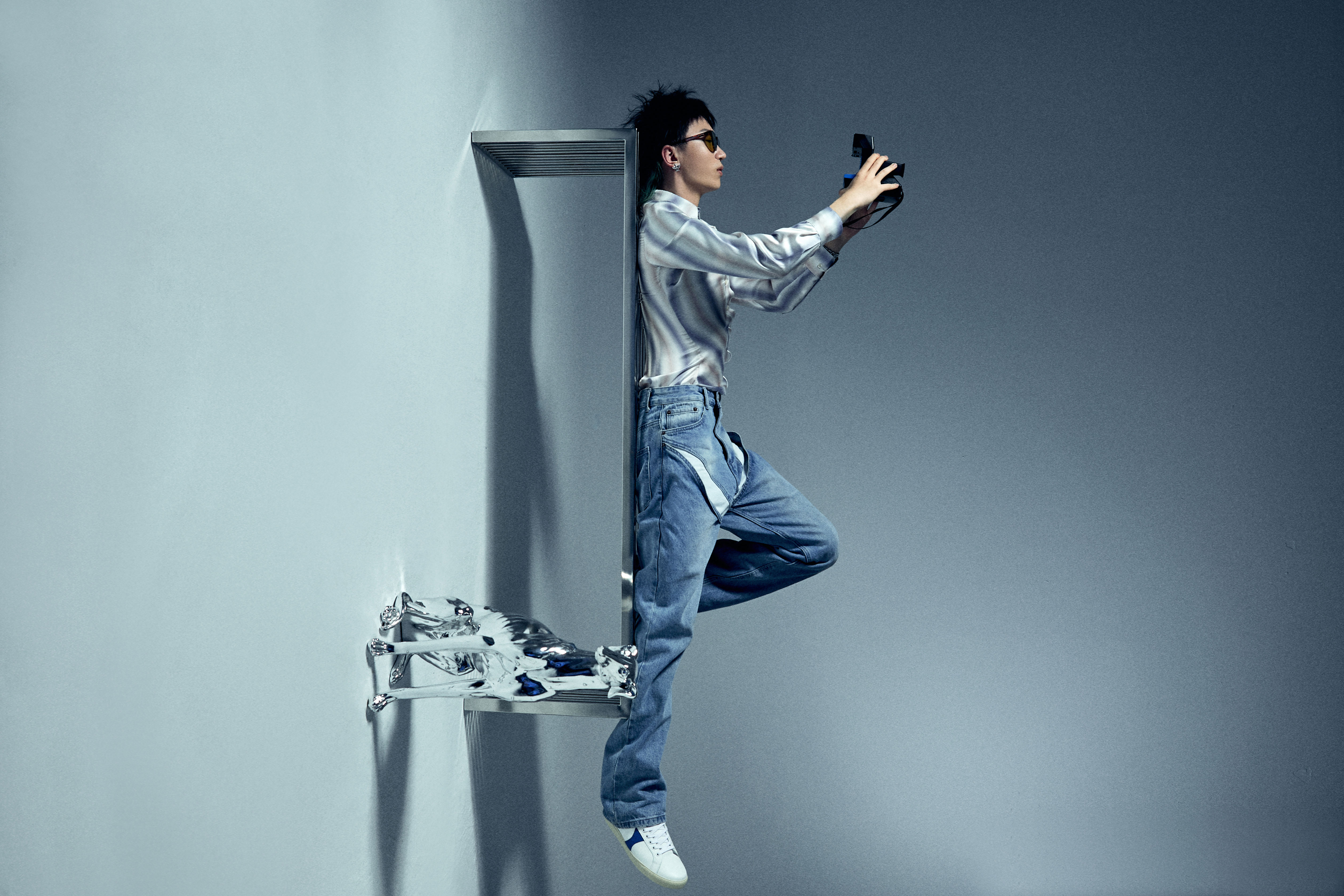  p>kc(左元杰),1995年12月5日出生于广东省广州市,毕业于华东政法大学