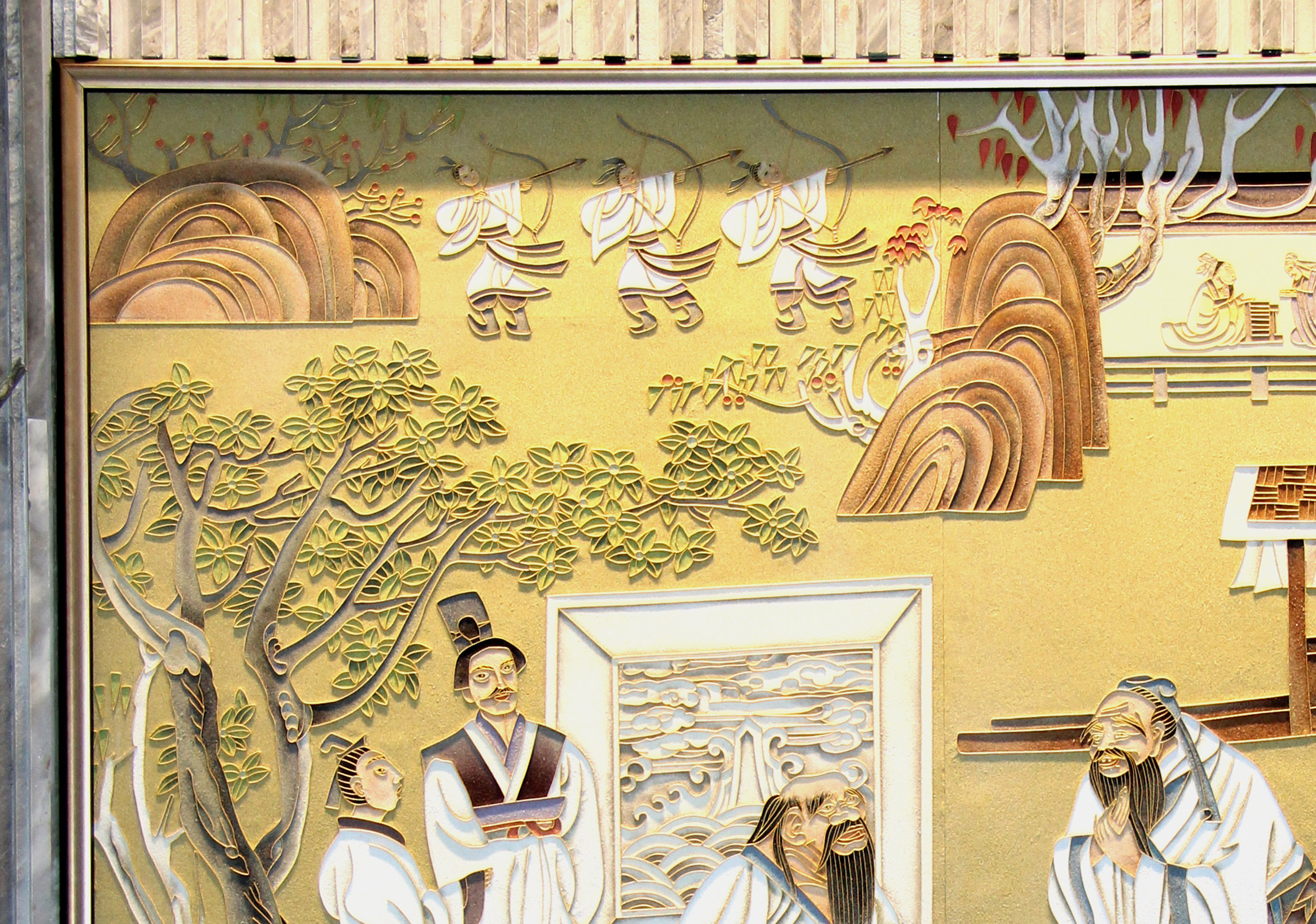 ">姜炳清 /a>于2013年为中建大厦贵宾厅设计的珐琅铂晶壁画作品,表现